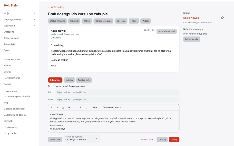 Odpowiedź w HelpStyle z przykładowymi danymi: wiadomość klientki o braku dostępu do kursu, pod nią edytor z polami Do, DW i UDW, paskiem formatowania i wstawioną gotową odpowiedzią, obok panel klienta